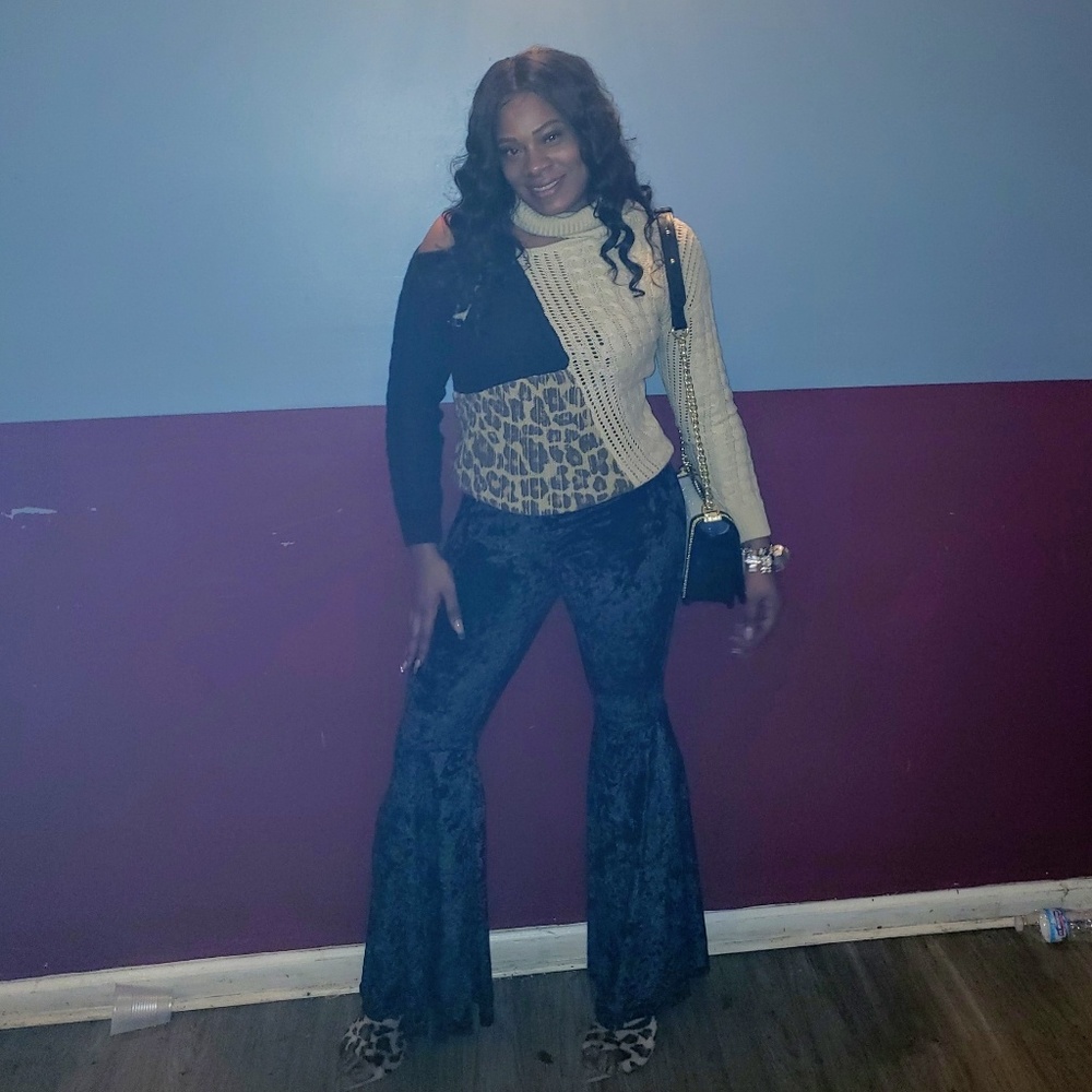 Colorblock Cheetah Sweater - Picture 2 of 2